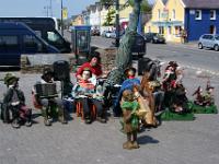 Straßenmusikant mit Puppen in Dingle - Dingle, Co. Kerry